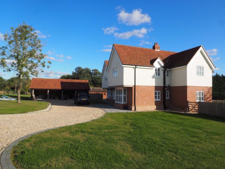Replacement dwelling with cart lodge & stables, Lawshall, Suffolk