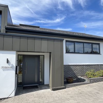 New detached contemporary replacement dwelling
